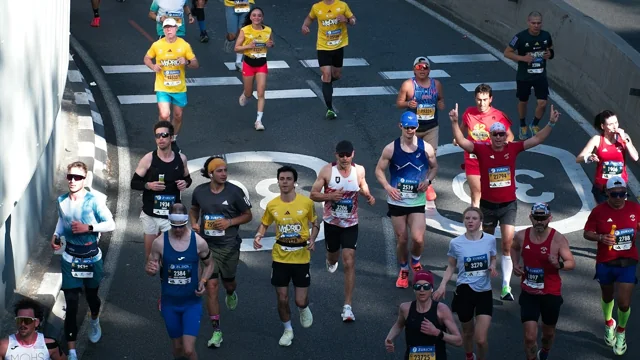 Runners taking part in a road race; representative activity photo, not the advertised venue or participants.